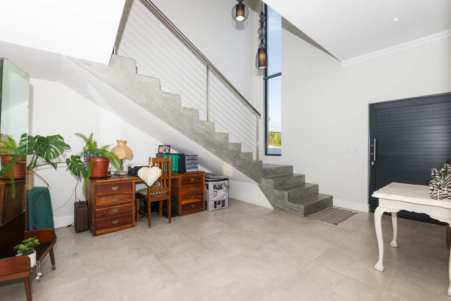 5 Bedroom Property for Sale in Myburgh Park Western Cape